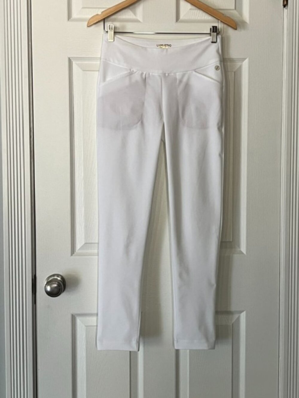 Lilly Pulitzer Luxletic Corso pants, Resort White, size 2
